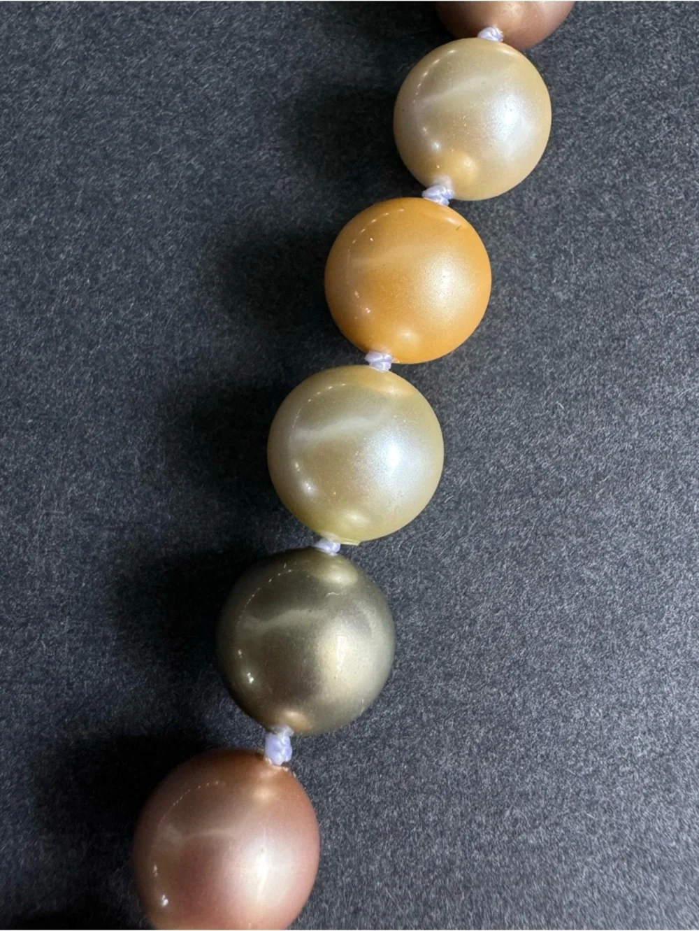 Vintage Multicolor‎ Pearl Bead Necklace Yellow Gold Champagne Old Money Capsule